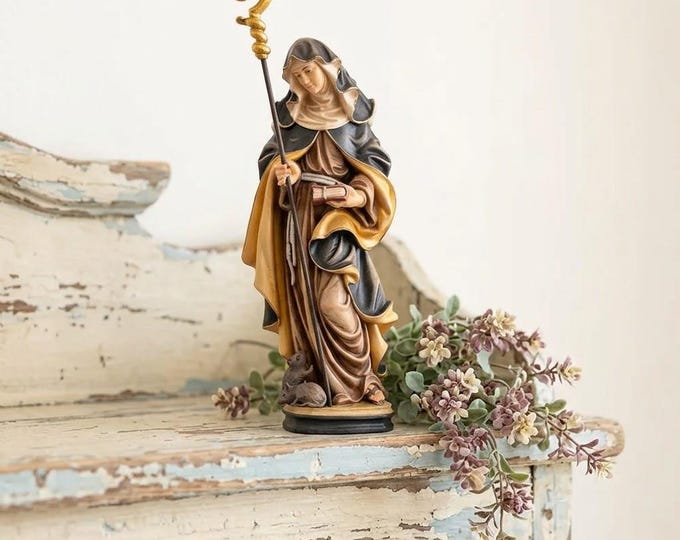Sculpture of Saint Gertrude of Nivelles carved in Valgardena wood, hand-decorated and handcrafted in Italy.