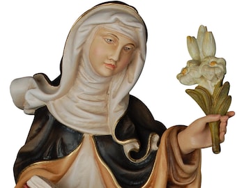 Statue of Saint Isabella of France carved in Valgardena wood and hand-decorated, of Italian artisan production