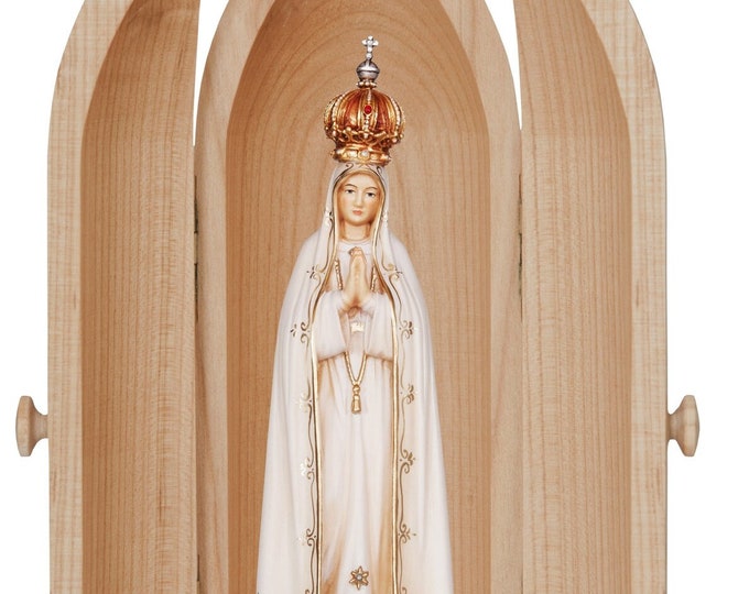 Statue of Our Lady of Fatima with crown in niche, carved in hand-decorated Valgardena wood, Italian production