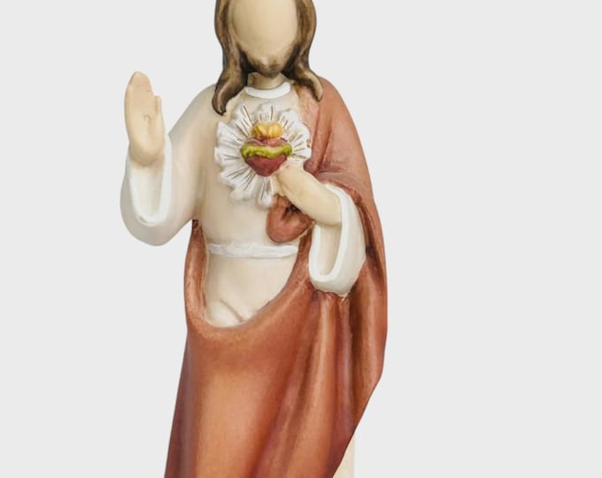 Modern statue of Jesus Christ carved in Valgardena wood and hand-decorated, Italian artisan production, various sizes