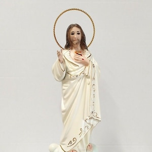 Statue of Jesus sacred heart, 30 cm (11,81 inches) with glass eyes, made of resin, hand-decorated, handcrafted