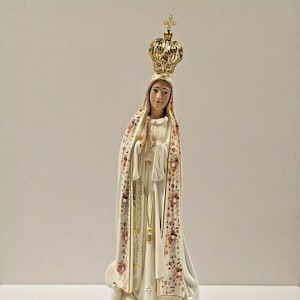 Statue of Our Lady of Fatima in resin glass, 38 cm (14,96 inches) hand-decorated with floral finish, handcrafted