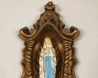 Oratory cm 35 X 17 (13.77 x 6.69 inches) to hang, in marble resin, with statue of the Madonna of Lourdes cm 16 (6.29 inches) handcrafted