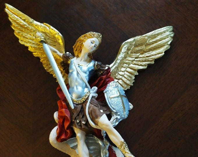 Statue of St. Michael the Archangel cm 38 (14,96 inches) in full resin marble decorated by hand of Italian artisan production