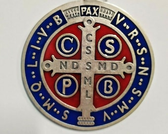 Medal of Saint Benedict of Norcia in enamelled metal diameter 10 cm (3.93 inches) of Italian artisan production various quantities