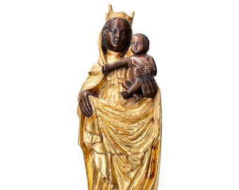 Statue of the Madonna del Pilar, carved in hand-decorated Valgardena wood, Italian production
