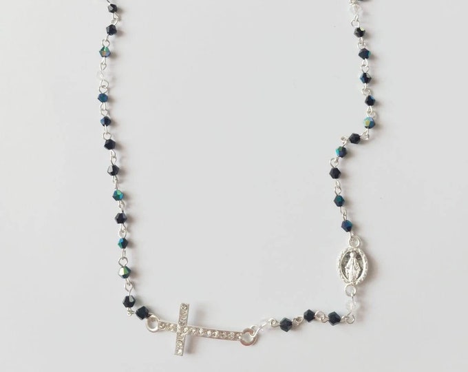 Rosary crew neck necklace with crystal grains and cross with rhinestones and medal of the Miraculous Madonna of Italian craftsmanship