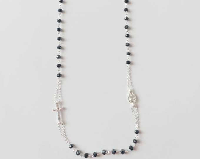 Rosary crew neck necklace with 30 crystal grains and medal of the Miraculous Madonna of Italian craftsmanship