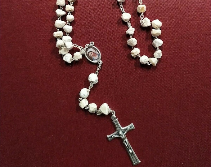 Rosary of Our Lady of Medjugorje in stone cm 43,5 Italian handicraft production