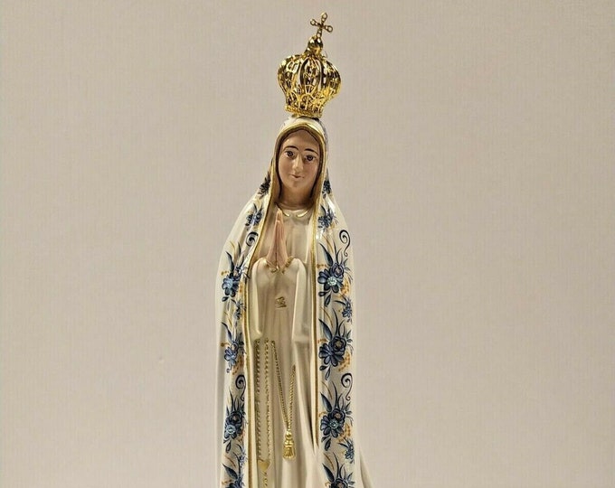 Statue of Our Lady of Fatima in glass resin, 28 cm (11.02 inches), hand-decorated with floral finish, artisanal production