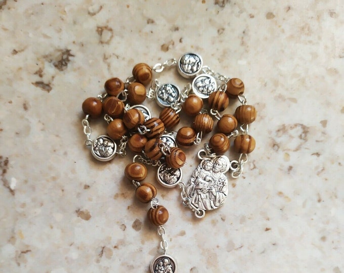 Seven-place Saint Joseph Rosary, 37 cm in olive wood with medals of the Saint, handcrafted in Italy