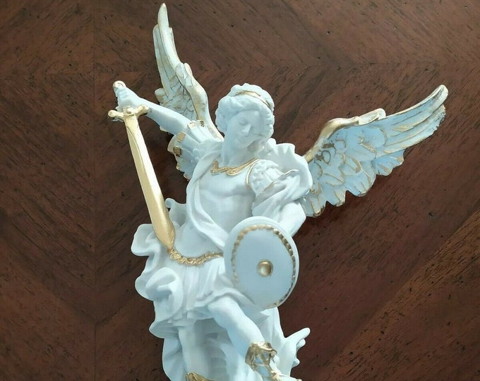 Archangel Saint Michael statue cm 35 ( 13,77 inches) in hand-decorated marble and resin of Italian artisan production