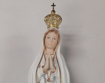 Statue of Our Lady of Fatima 35 cm (13.77 inches) made of resin and entirely decorated by hand, handcrafted