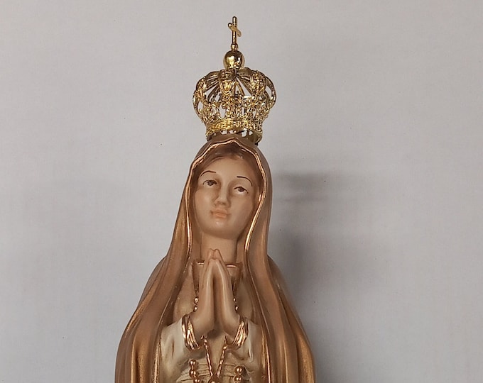 Statue of Our Lady of Fatima 37.5 cm in hand-decorated resin with a particular golden finish, handcrafted