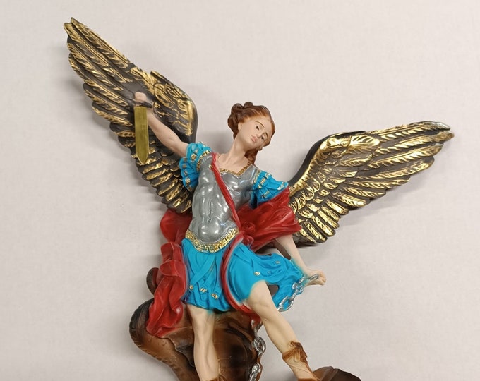 Statue of Saint Michael the Archangel 36 cm (14.17 inches) in hand-decorated full resin marble, Italian artisan production