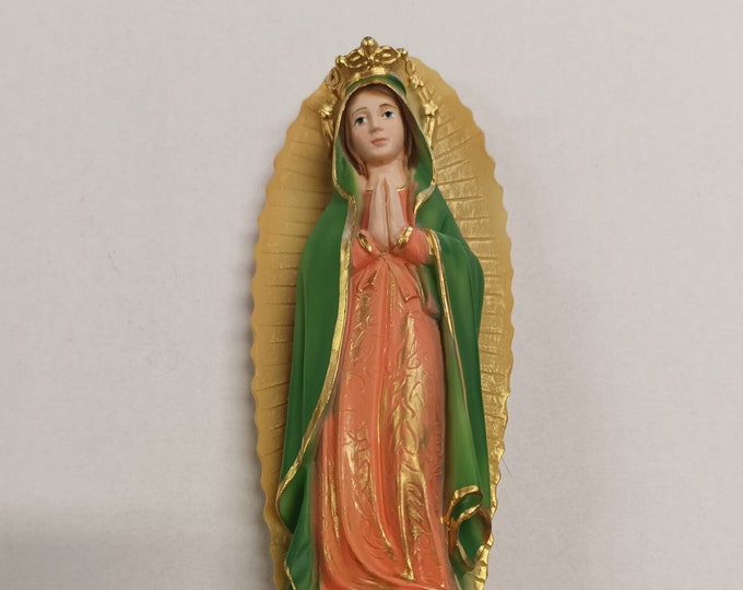 Statue of the Madonna of Guadalupe 20 cm (7.87 inches) in hand-decorated full resin marble of Italian artisan production