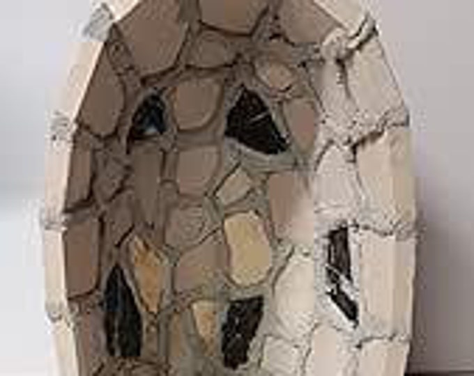 Cave for handcrafted statue in Botticino marble and black inserts cm 29.5 x 21 entirely handmade in Italy