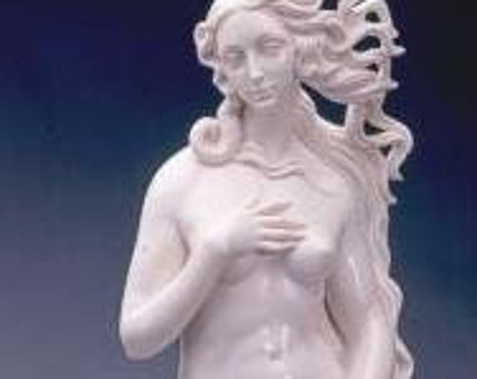 Classical sculpture "Birth of Venus" by Botticelli, in alabaster powder, 83 cm (32.67 inches), handcrafted in Italy.