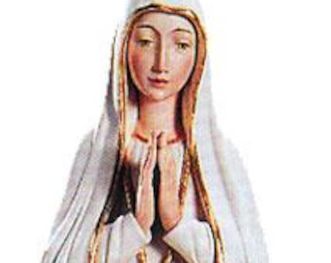 Statue of Our Lady of Fatima carved in Valgardena wood and hand decorated, Italian artisan production, various sizes
