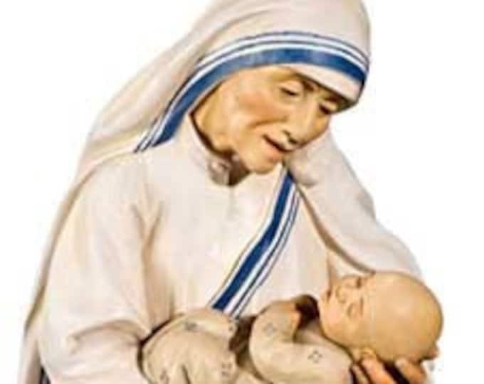 Statue of Saint Mother Teresa of Calcutta carved in Valgardena wood and hand decorated, Italian artisan production