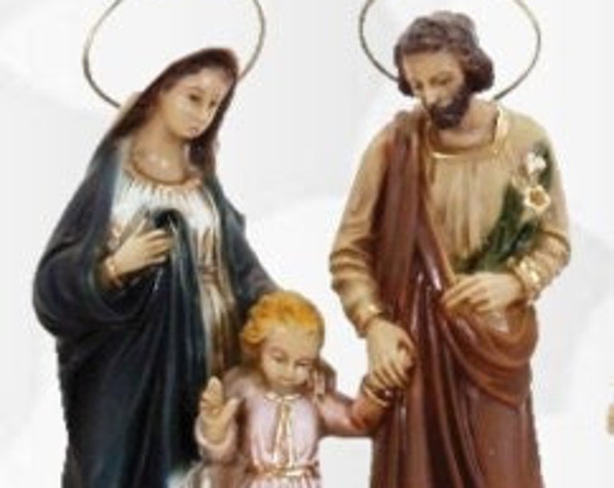 Statue of the Holy Family cm 16 (6,29 inches) in marble powder decorated by hand of artisan production