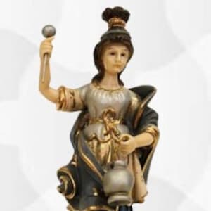 Statue of Santa Marta 30 x 11 cm (11.81 x 4.33 inches) in hand-decorated resin marble, handcrafted production