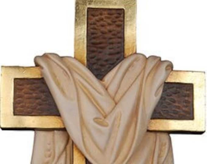 Crucifix of the Resurrection, carved in wood of valgardena and decorated by hand, various sizes, of Italian artisan production