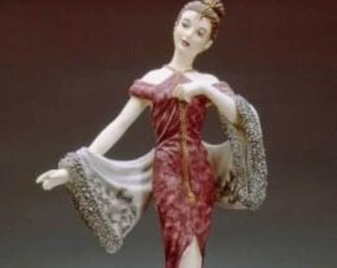 Art Nouveau Sculpture Girl with stole, cm 52 (20.5 inch) in alabaster powder, wooden base, hand painted, made in Italy