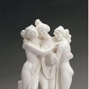 Scultura classica &quot; Tre Grazie &quot; del Canova, in polvere di alabastro, base in marmo cm 24 (9,44 inches) di produzione artigianale italiana.
