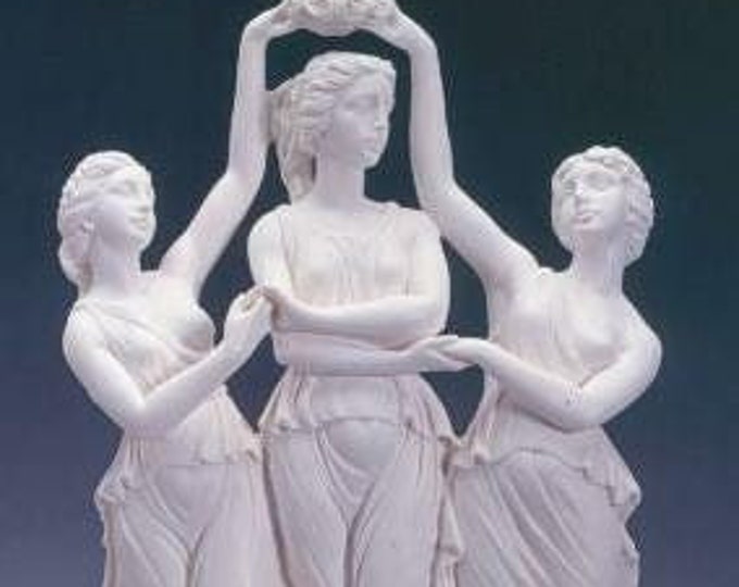 Classical sculpture "Three Dances" by Canova, in alabaster powder, marble base 45 cm (17.71 inches) of Italian artisan production.
