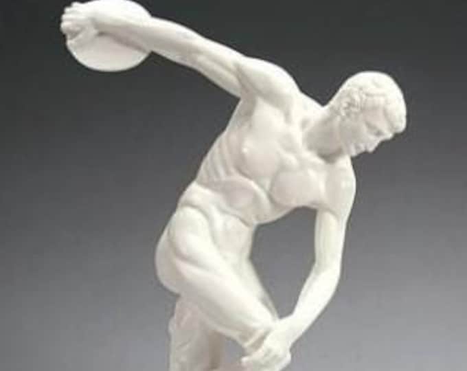 Classic sculpture "Discobolus" made of alabaster powder, marble base, cm 40 (15.74 inches) Made in Italy