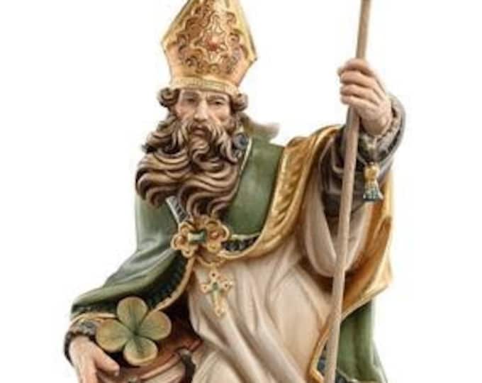 Statue of St. Patrick carved in wood from Valgardena and decorated by hand of Italian artisan production