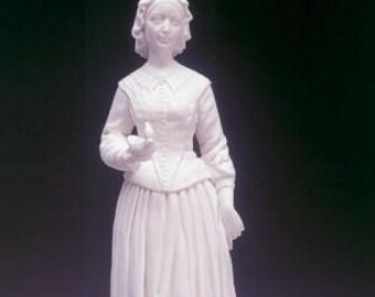 Classical sculpture Florence Nightingale, cm 34 (13.38 inches) in alabaster powder, marble base, handcrafted, made in Italy