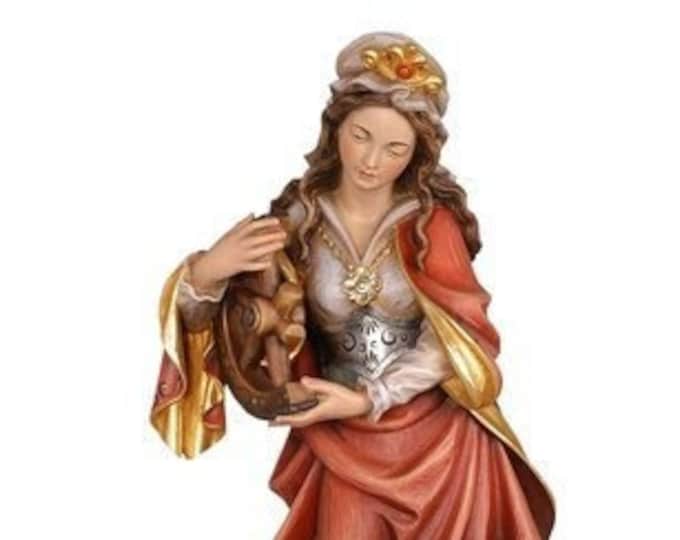 Statue of Saint Catherine carved in Valgardena wood and hand decorated, Italian artisan production