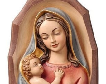 Sculpture of the Madonna and Child to hang carved in valgardena wood decorated by hand of Italian artisan production
