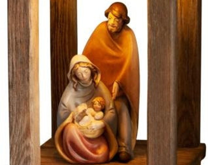 Nativity scene carved in Valgardena wood and decorated by hand with antique wooden lantern, Italian artisan production