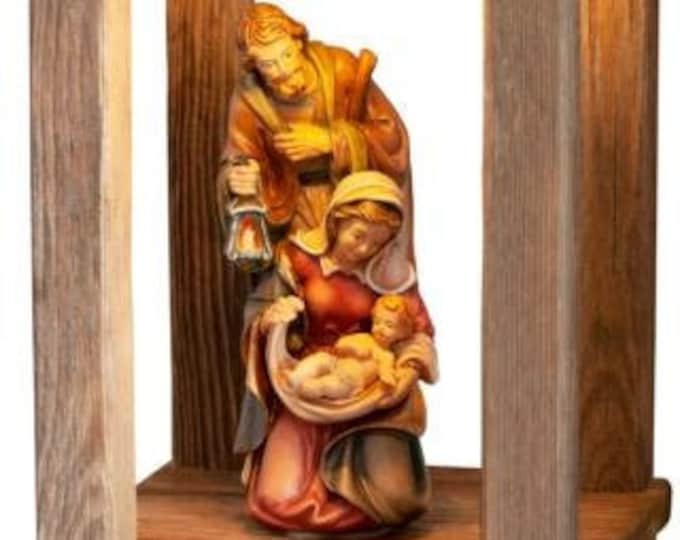 Nativity scene carved in Valgardena wood and decorated by hand with antique wooden lantern, Italian artisan production