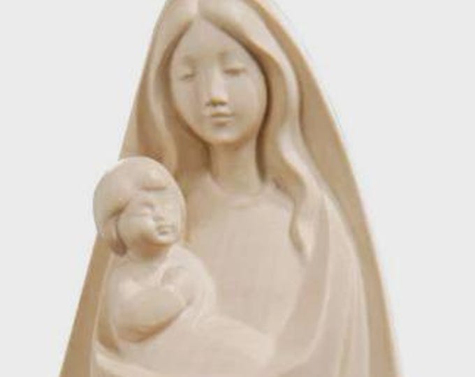 Statue of the Madonna Mother of us all carved in natural Valgardena wood, handcrafted in Italy, various sizes