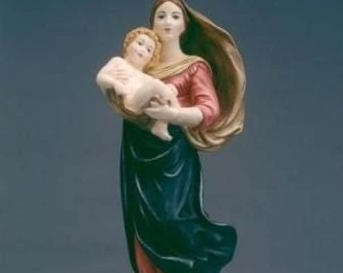 Statue of the Sistine Madonna cm 42 (16.53 inches) in alabaster powder, wooden base, hand decorated, made in Italy