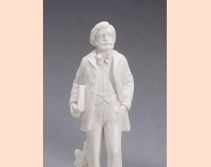 Classical sculpture Giuseppe Verdi, cm 21 (8.26 inches) in alabaster powder, handcrafted, made in Italy