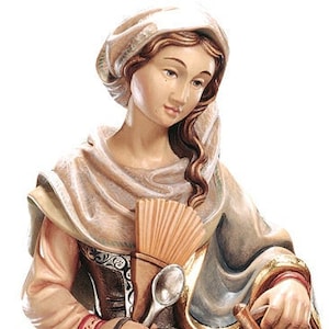 Statue of Santa Marta carved in Val Gardena wood and hand decorated of Italian artisan production