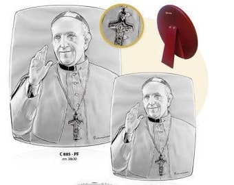 Wooden picture with oval silver plaque of Pope Francis, various sizes available, of Italian artisan production