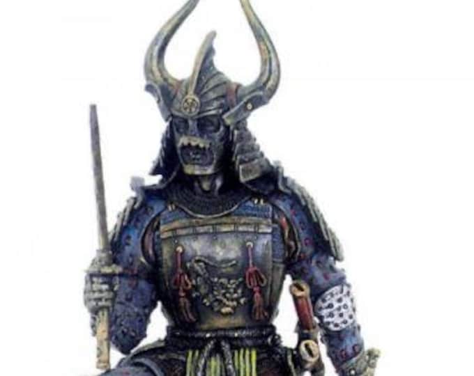 Scultura classica Samurai con Katane, cm 25 (9,84 inches) in marmo resina bronzata, artigianale, made in Italy