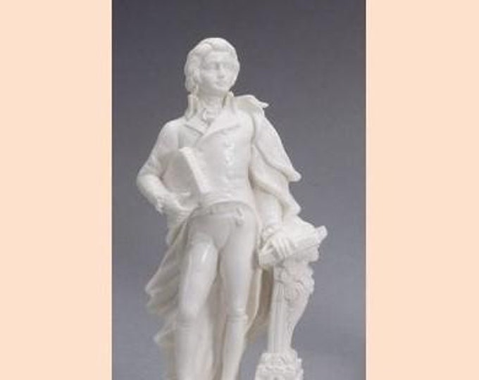 Classical sculpture Wolfgang Amadeus Mozart, cm 21 (8.26 inches) in alabaster powder, handcrafted, made in Italy