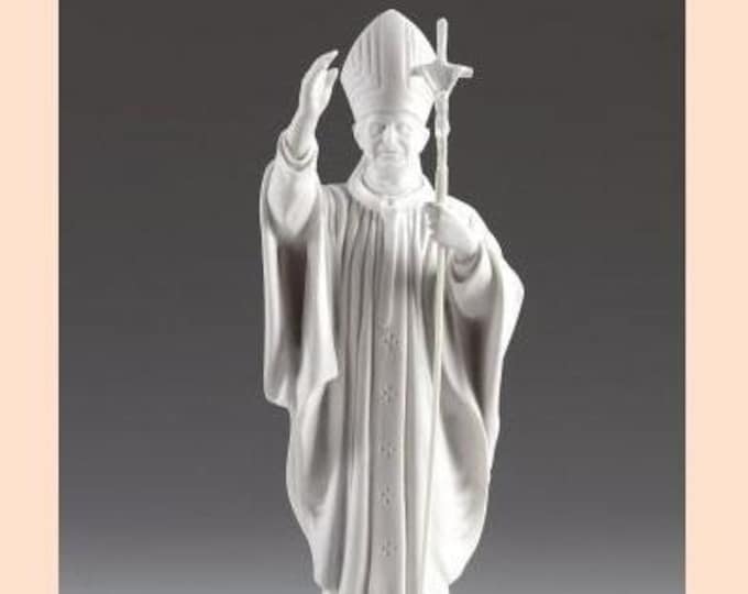 Statue of Pope Benedict XVI Ratzinger cm 32 (12.59 inches) in alabaster powder, wooden base, handcrafted, made in Italy