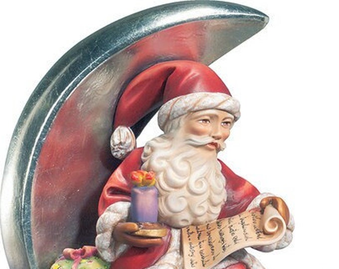 Sculpture of Santa Claus carved in wood from Valgardena and decorated by hand of Italian artisan production