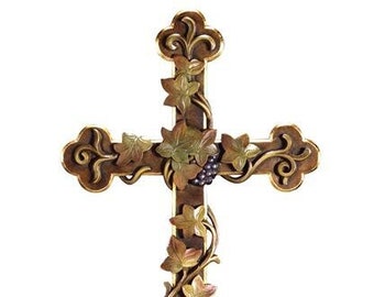 Crucifix Ivy cross, carved in Valgardena wood and hand decorated, various sizes, handcrafted in Italy