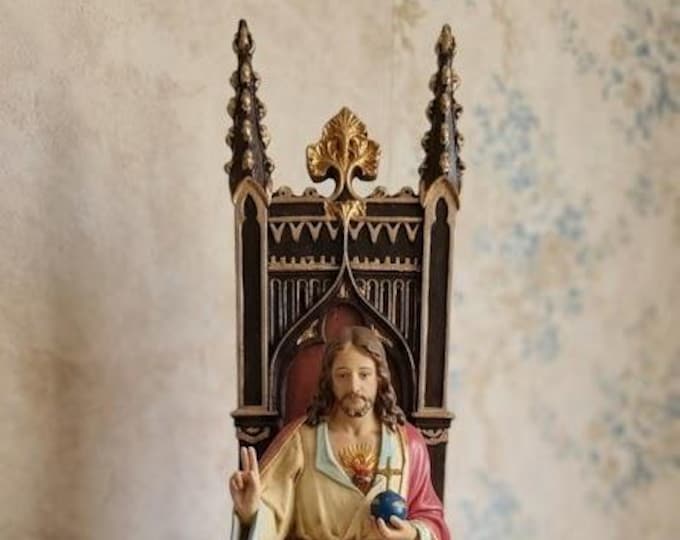 Statue of Jesus Sacred Heart on the throne, 57 cm (22.44 inches) made of resin, hand decorated, artisanal production