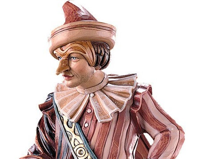 Giangurgolo sculpture, Venetian carnival mask carved in Valgardena wood and hand-decorated, of Italian artisan production