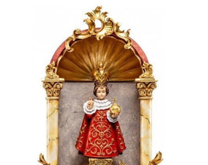 Statue of Baby Jesus of Prague, in a baroque home altar, carved in Valgardena wood of Italian production
